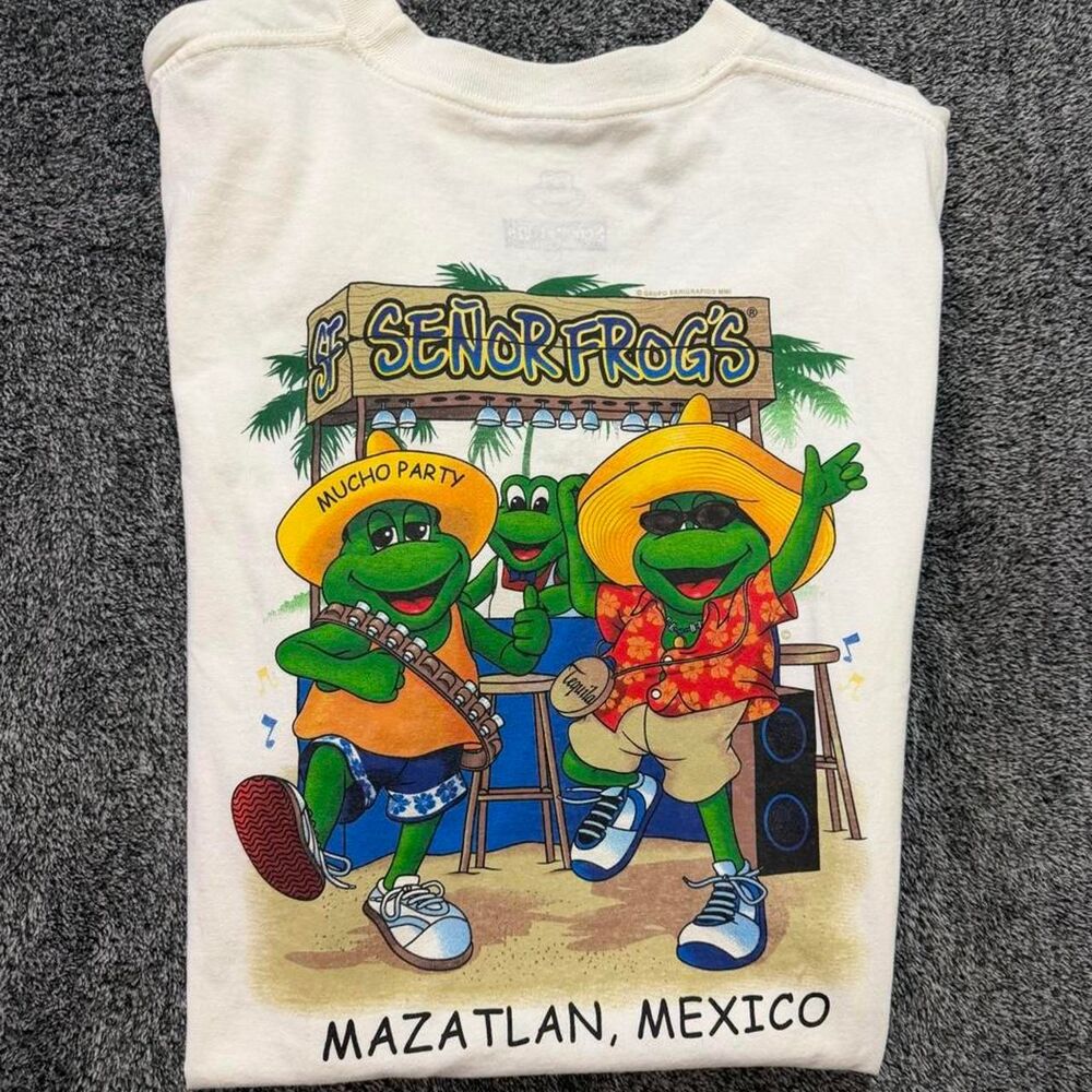 Vintage 00s Senor Frogs Graphic nature Mexico tee size large